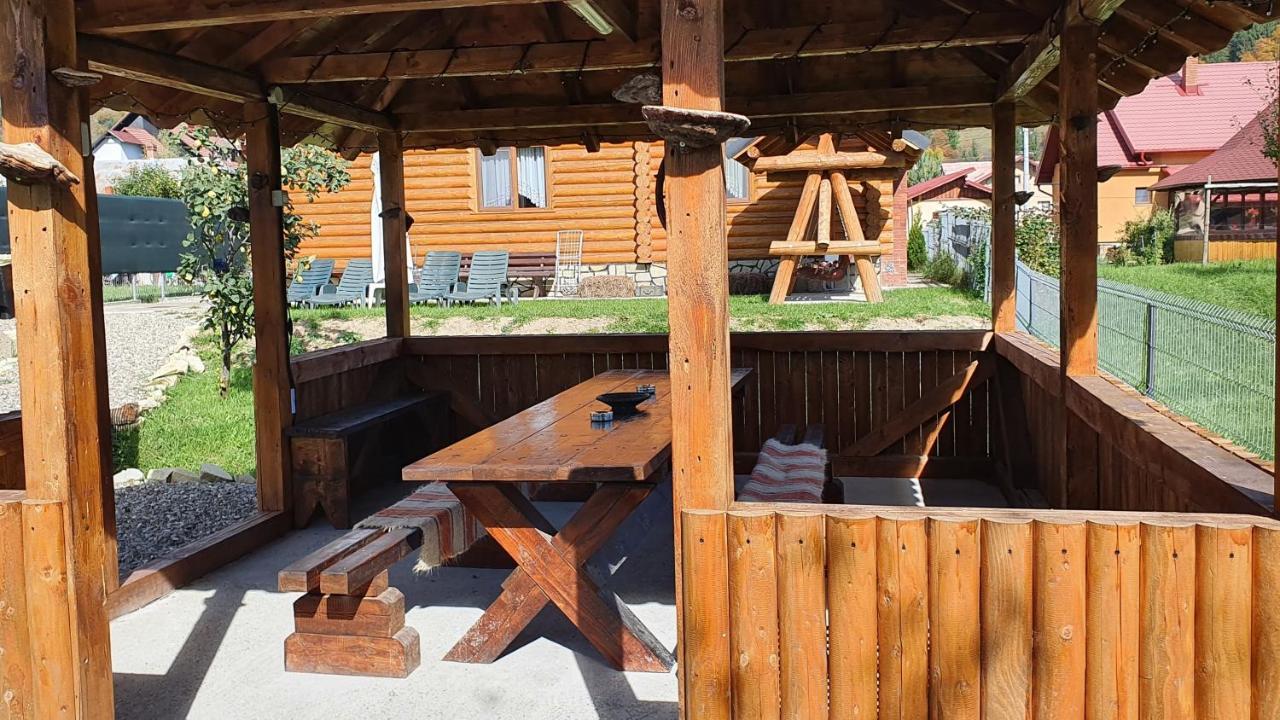 Cabana Alesia, Relaxare La Poalele Raraului Câmpulung Moldovenesc Εξωτερικό φωτογραφία